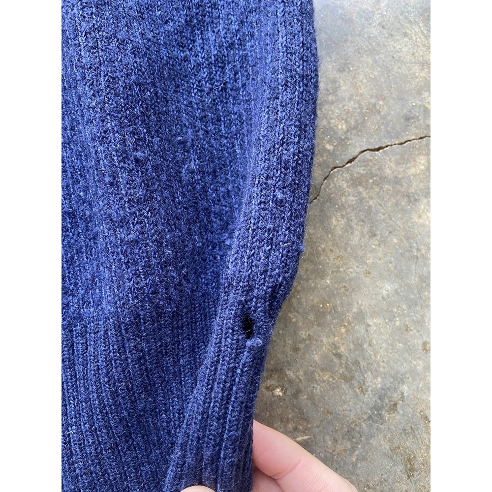 Beautiful Vintage 80s Abercrombie & Fitch 100% Wool Pullover Size Small - Picture 3 of 7